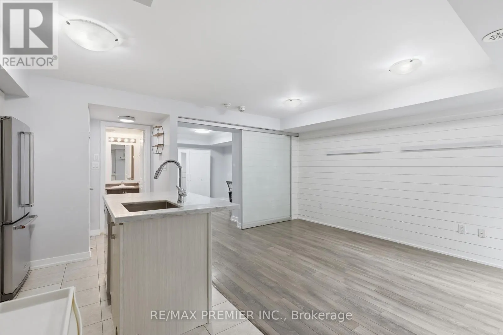44 - 2315 SHEPPARD AVENUE W