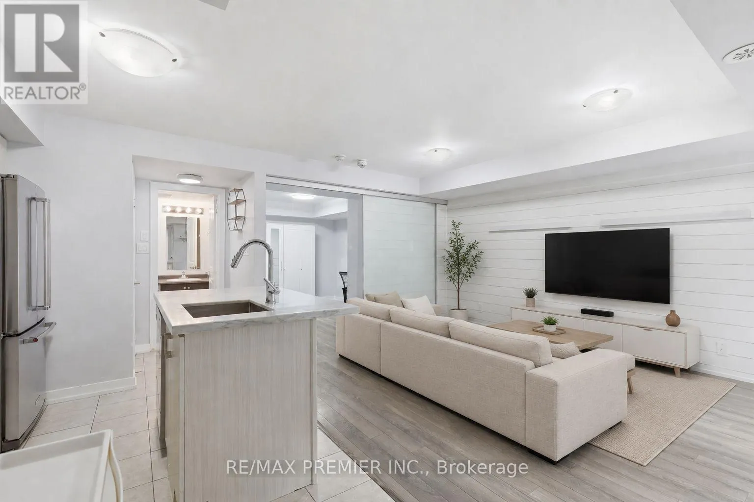 44 - 2315 SHEPPARD AVENUE W