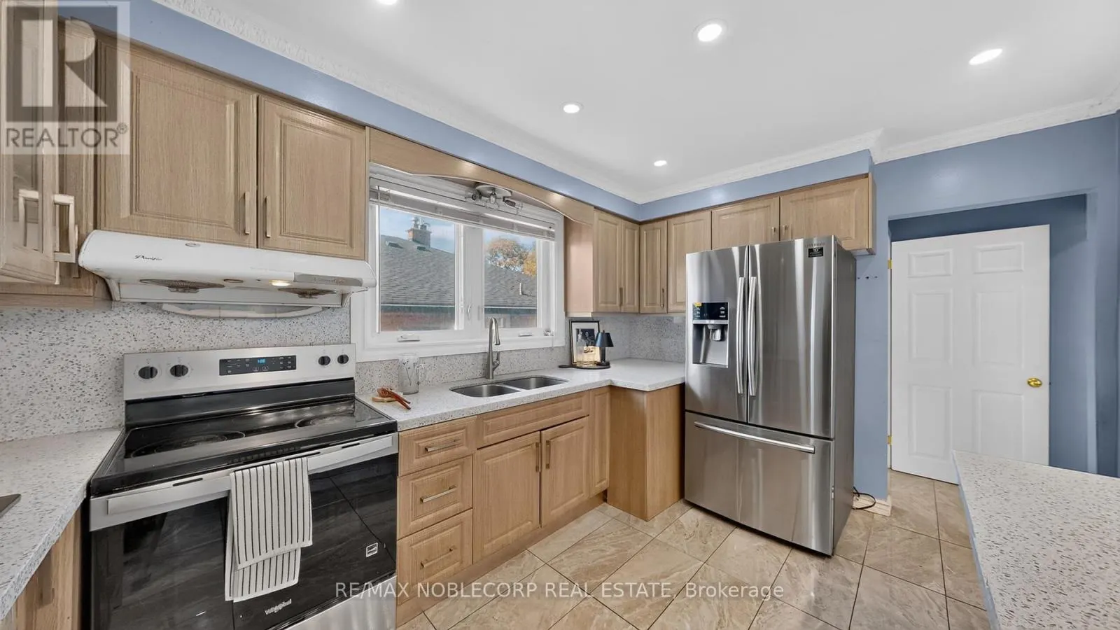 95 SNOWOOD COURT