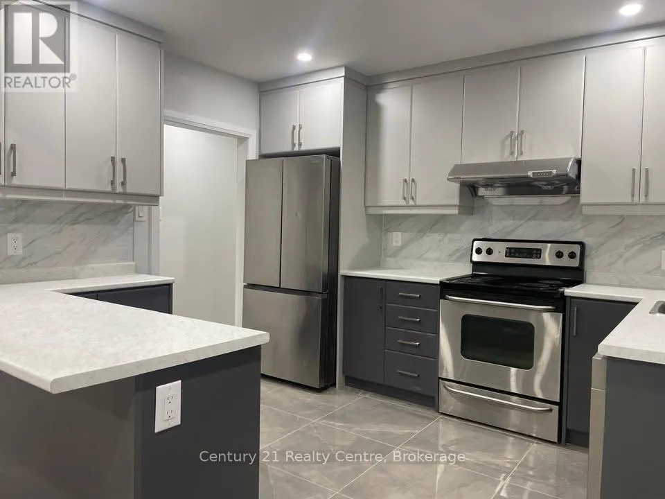 UPPER LVL - 19 ATHLONE AVENUE