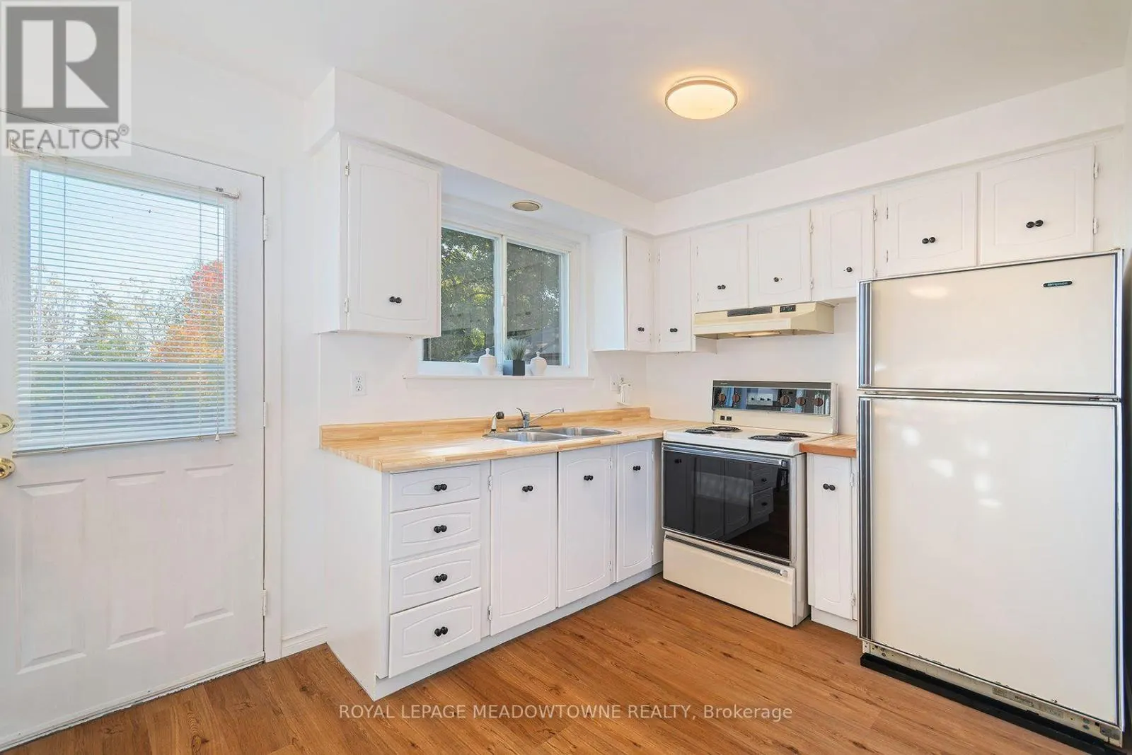 139 ARCHDEKIN DRIVE