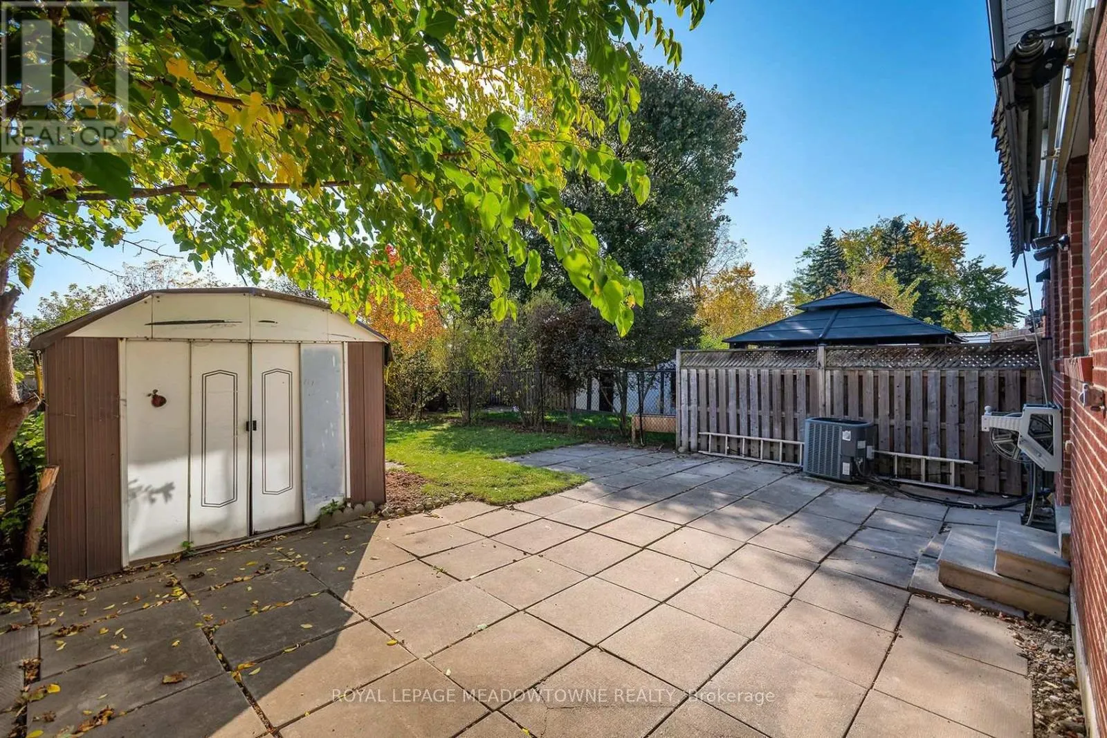 139 ARCHDEKIN DRIVE