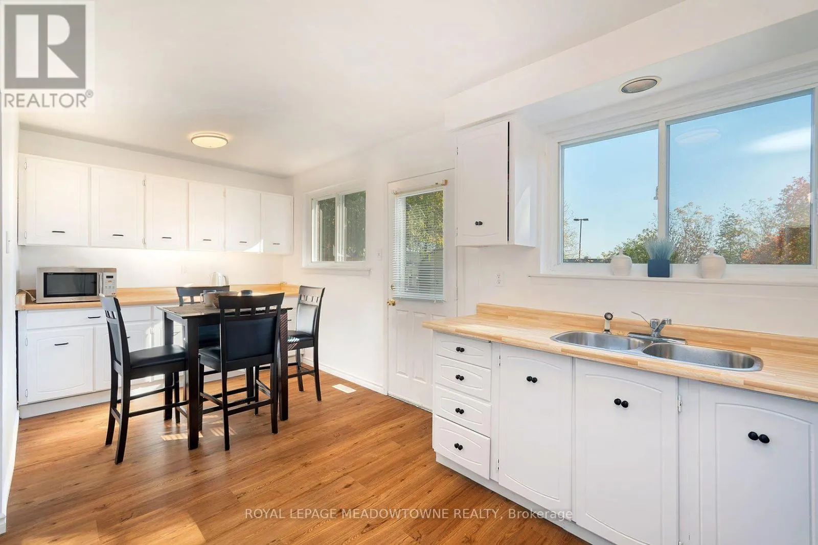 139 ARCHDEKIN DRIVE