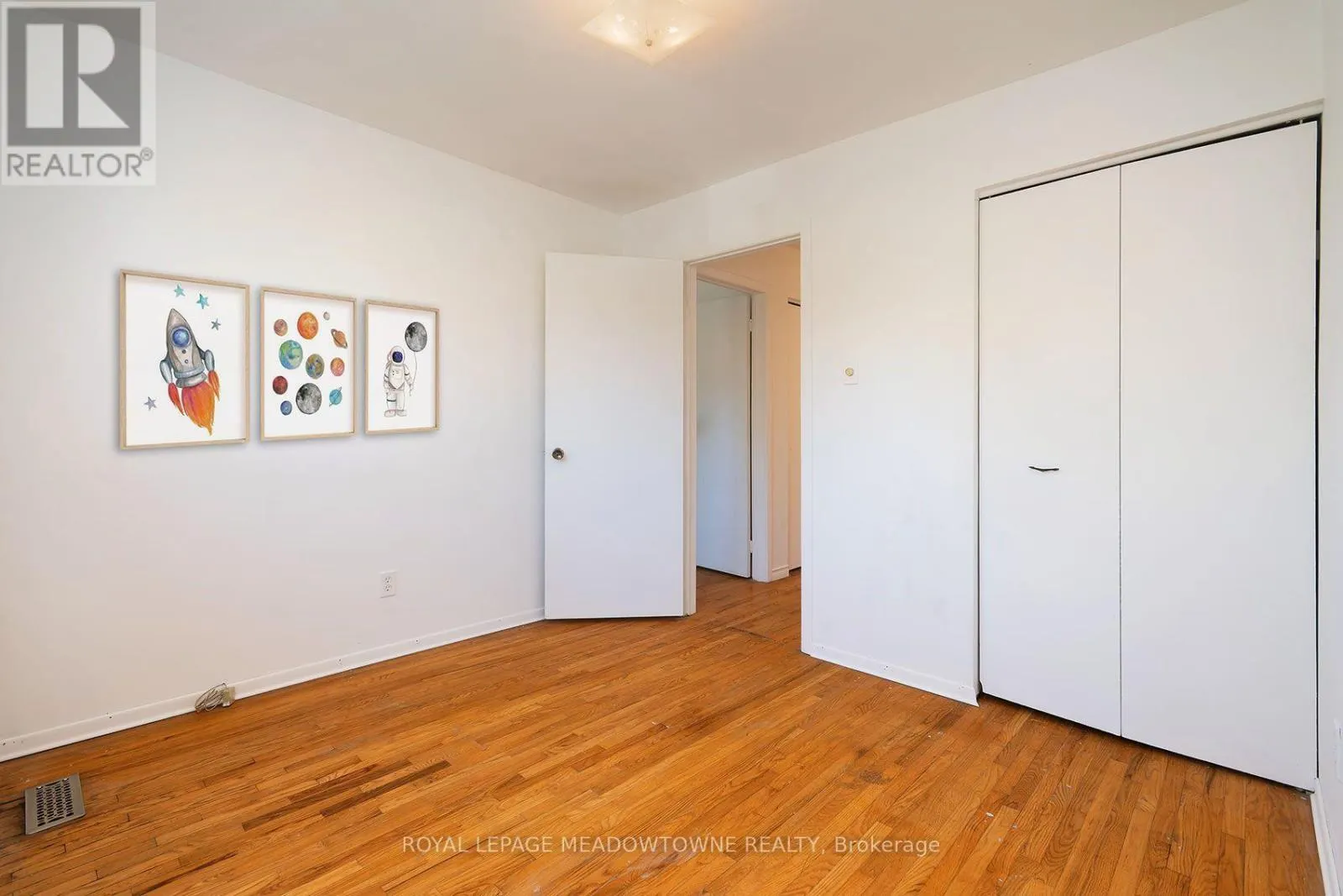 139 ARCHDEKIN DRIVE