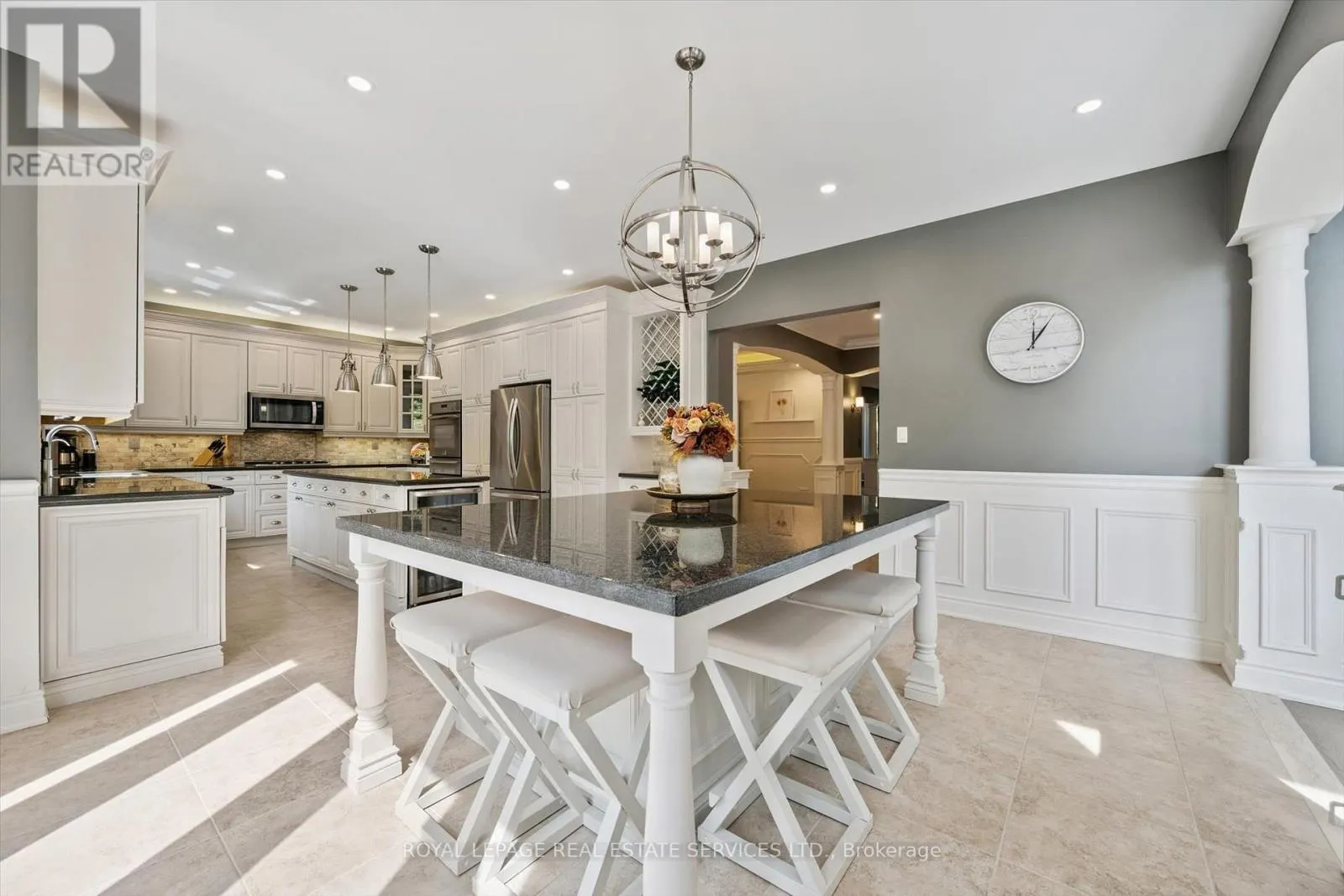1036 VALLEY CREST CIRCLE