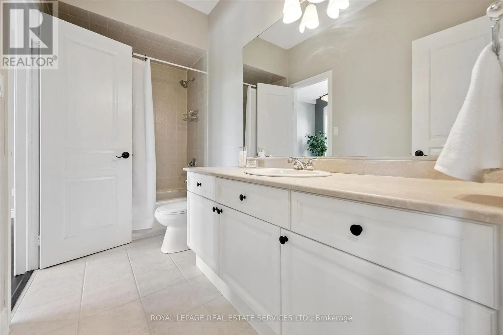 1036 VALLEY CREST CIRCLE