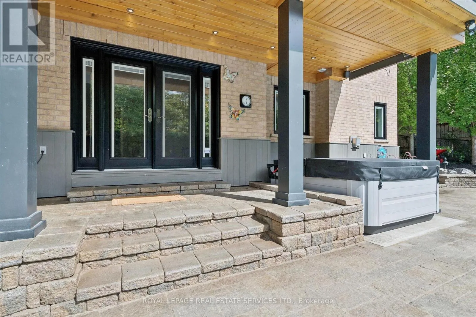 1036 VALLEY CREST CIRCLE