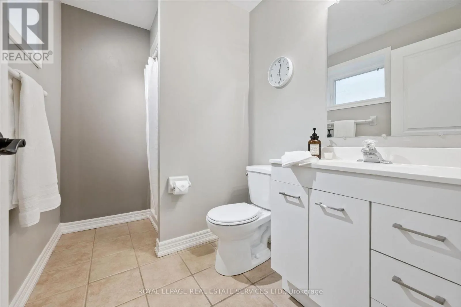 1036 VALLEY CREST CIRCLE