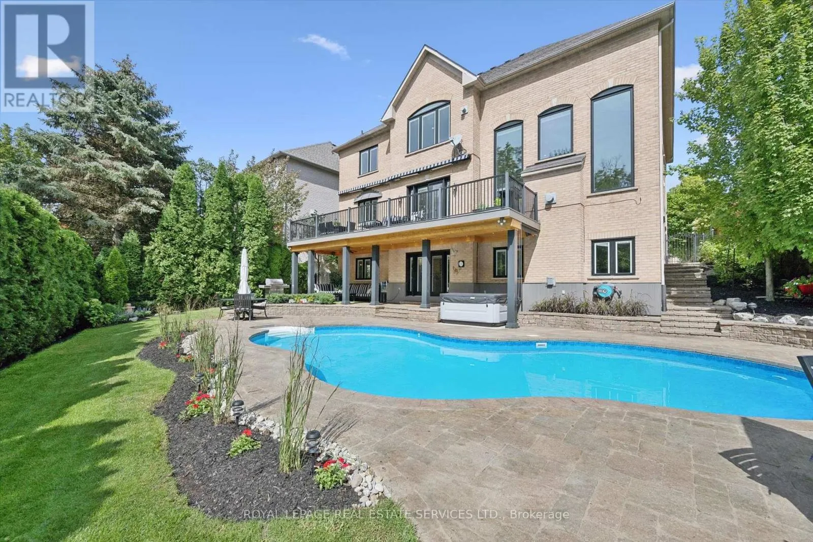 1036 VALLEY CREST CIRCLE