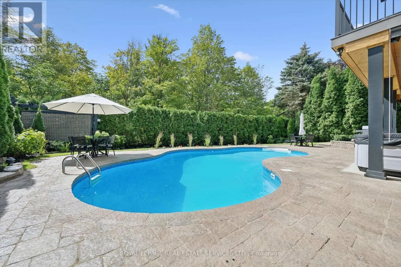 1036 VALLEY CREST CIRCLE