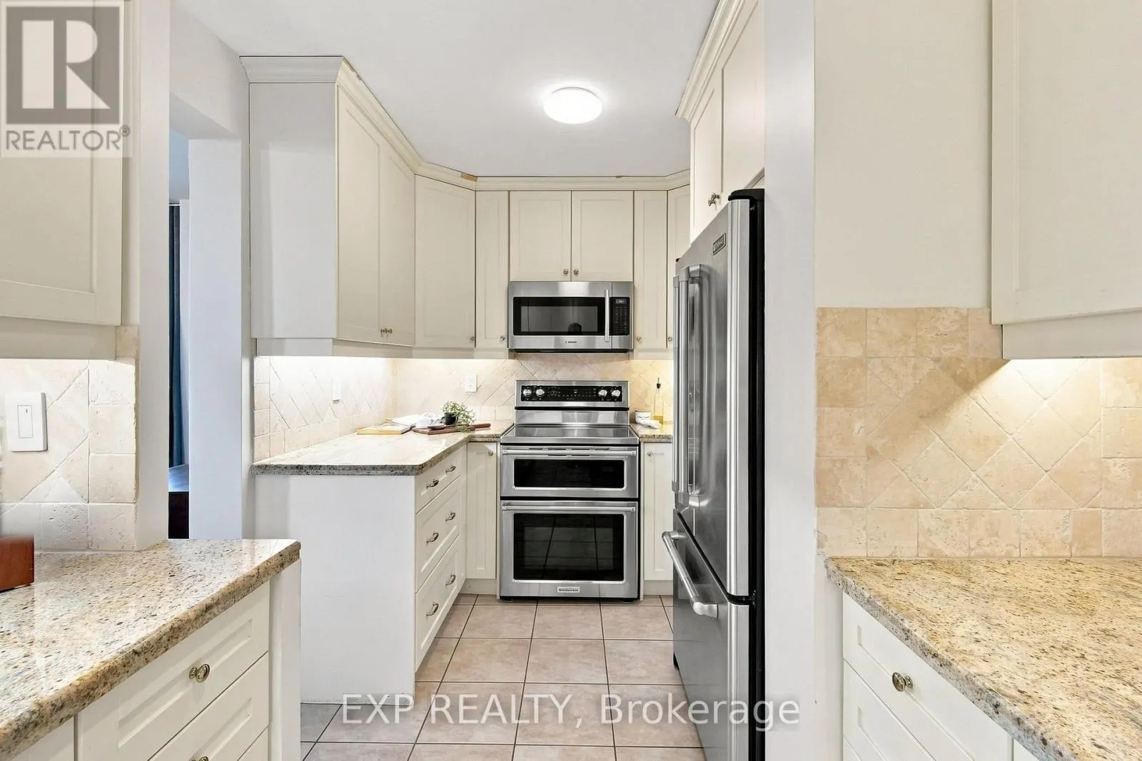 2101 - 1515 LAKESHORE ROAD E