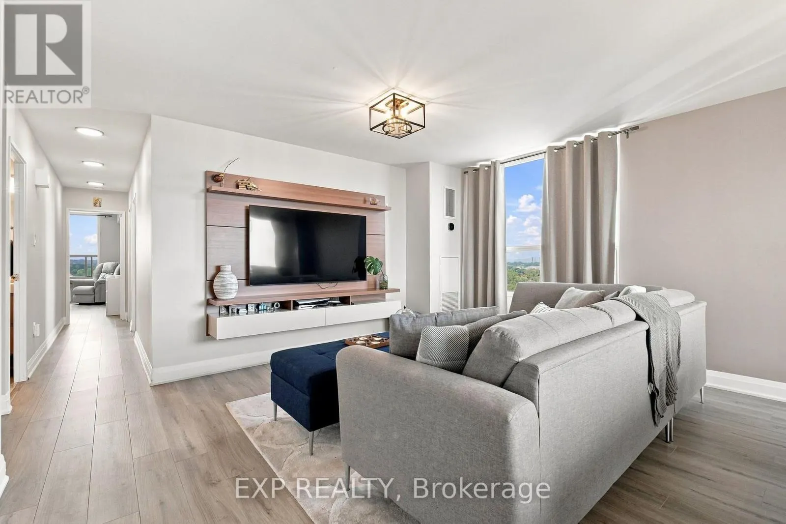 2101 - 1515 LAKESHORE ROAD E