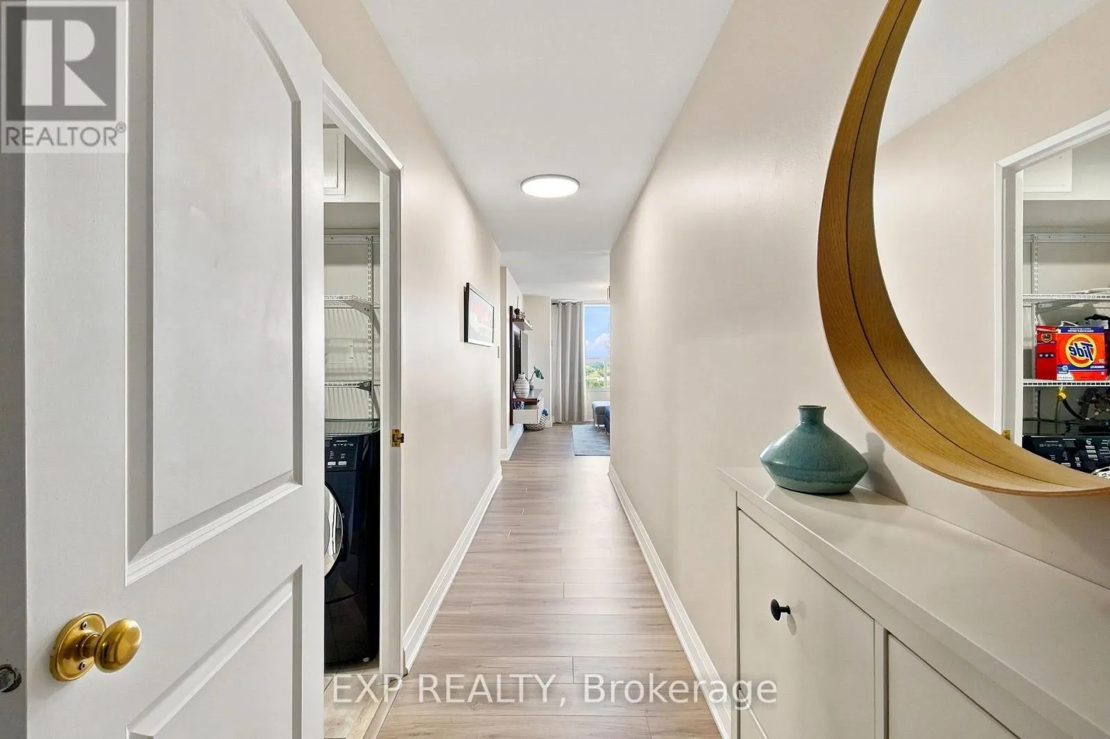 2101 - 1515 LAKESHORE ROAD E