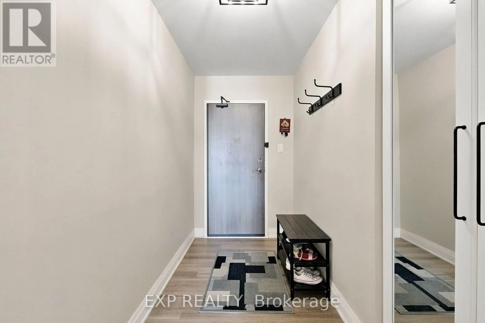 2101 - 1515 LAKESHORE ROAD E