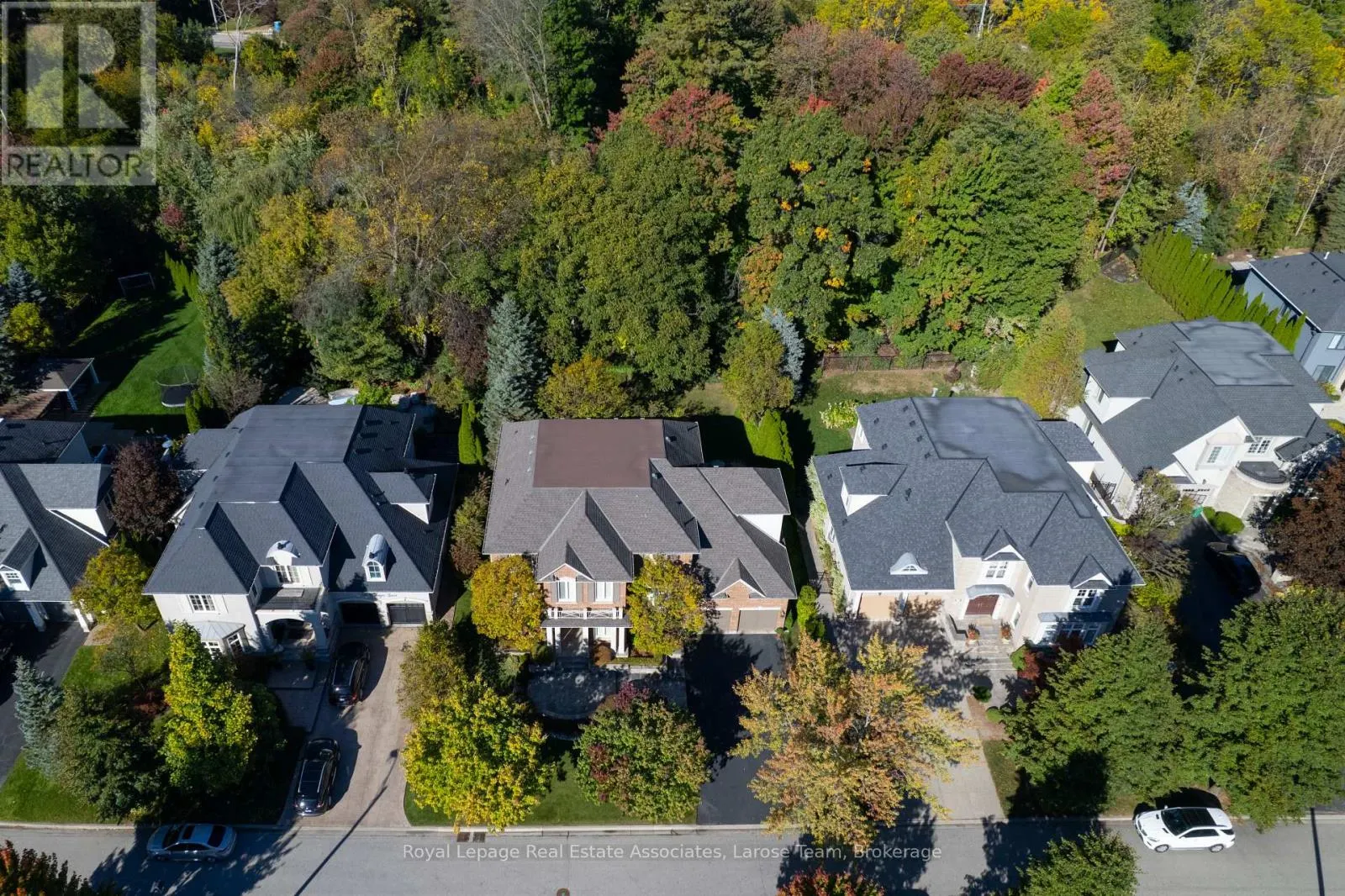 562 GLADWYNE COURT