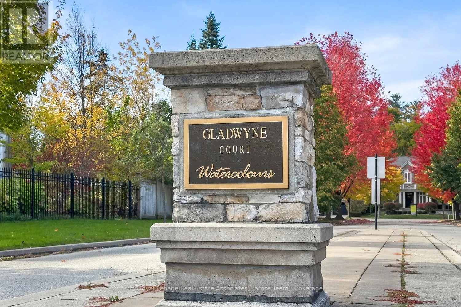 562 GLADWYNE COURT
