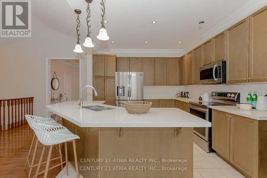 6 SHUTER LANE