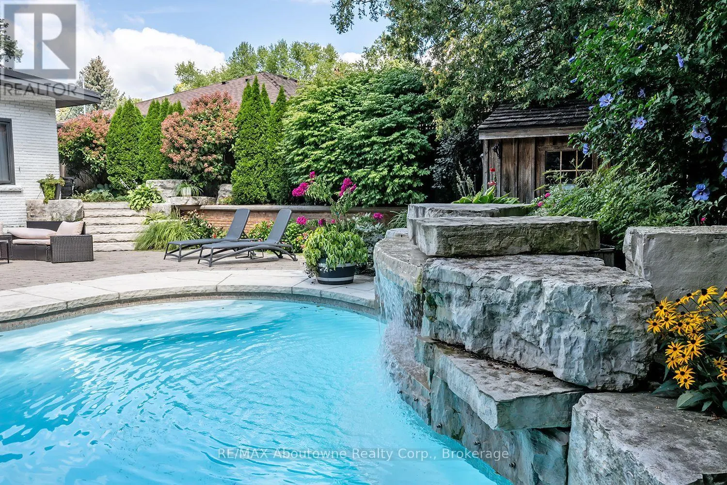 308 CARDINAL AVENUE