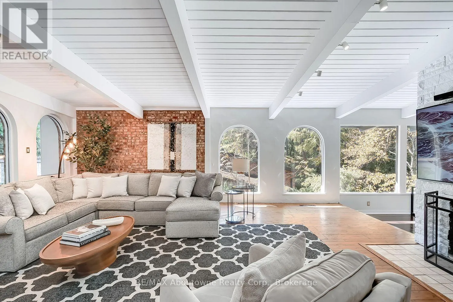 308 CARDINAL AVENUE