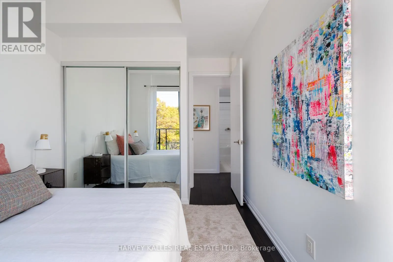 TH49 - 10 BRIN DRIVE