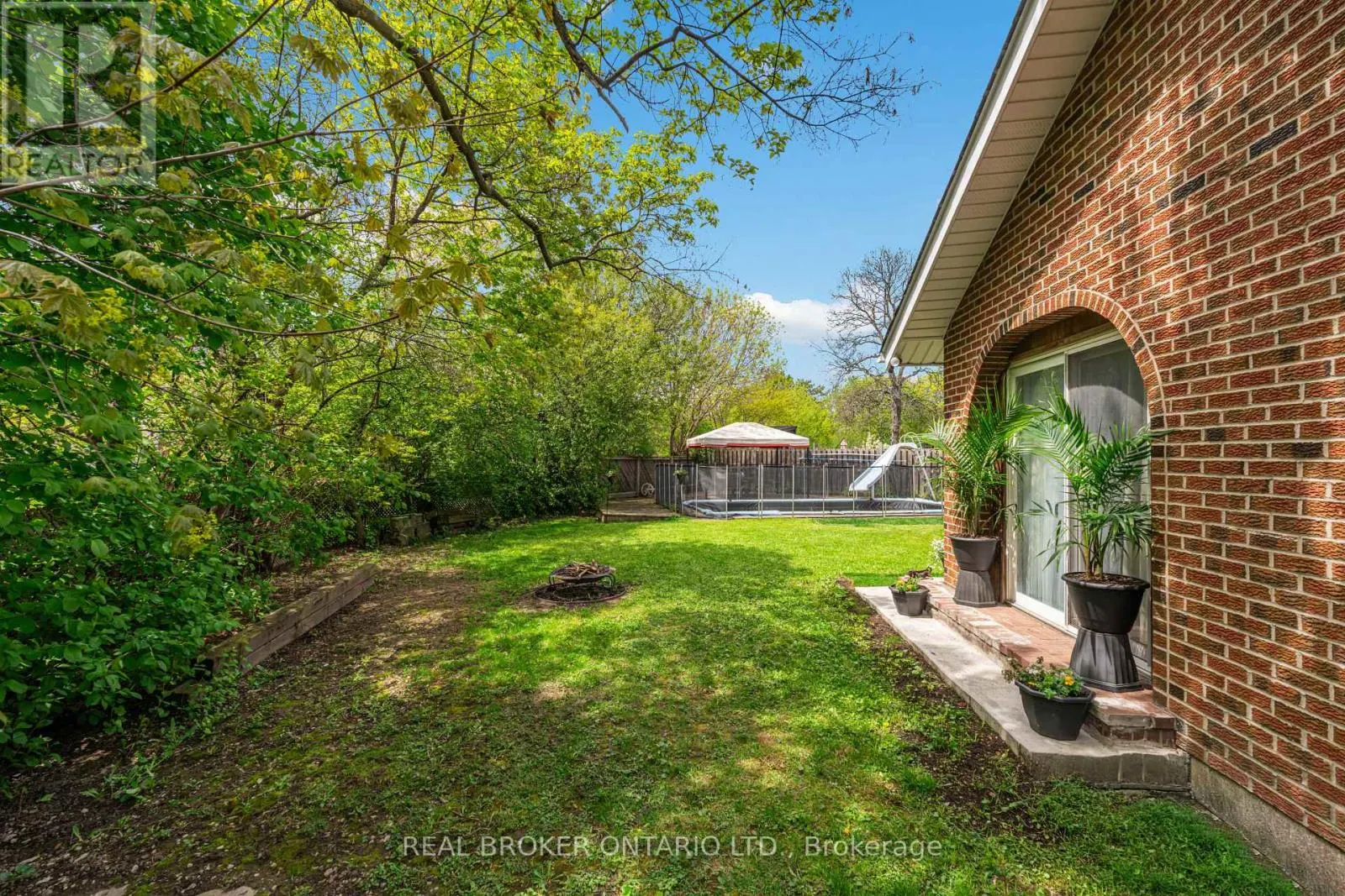 2873 INLAKE COURT