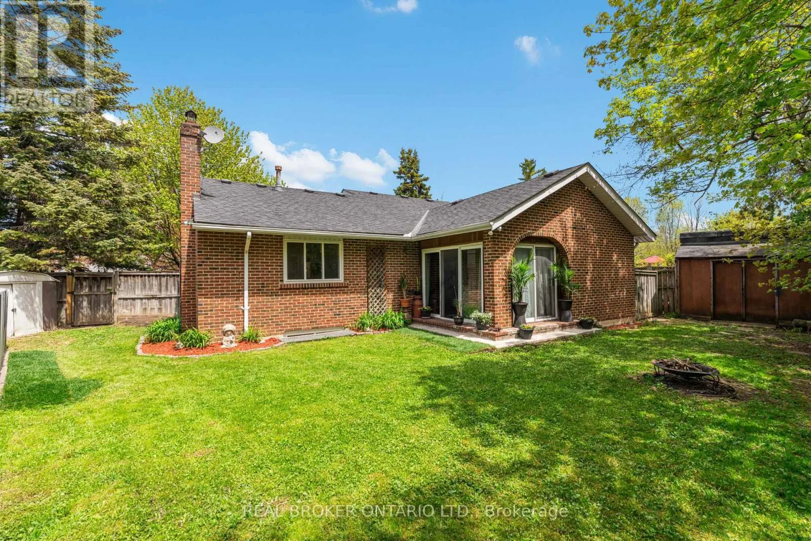 2873 INLAKE COURT