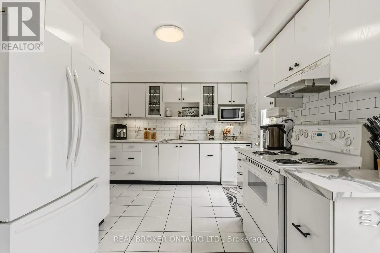 2873 INLAKE COURT
