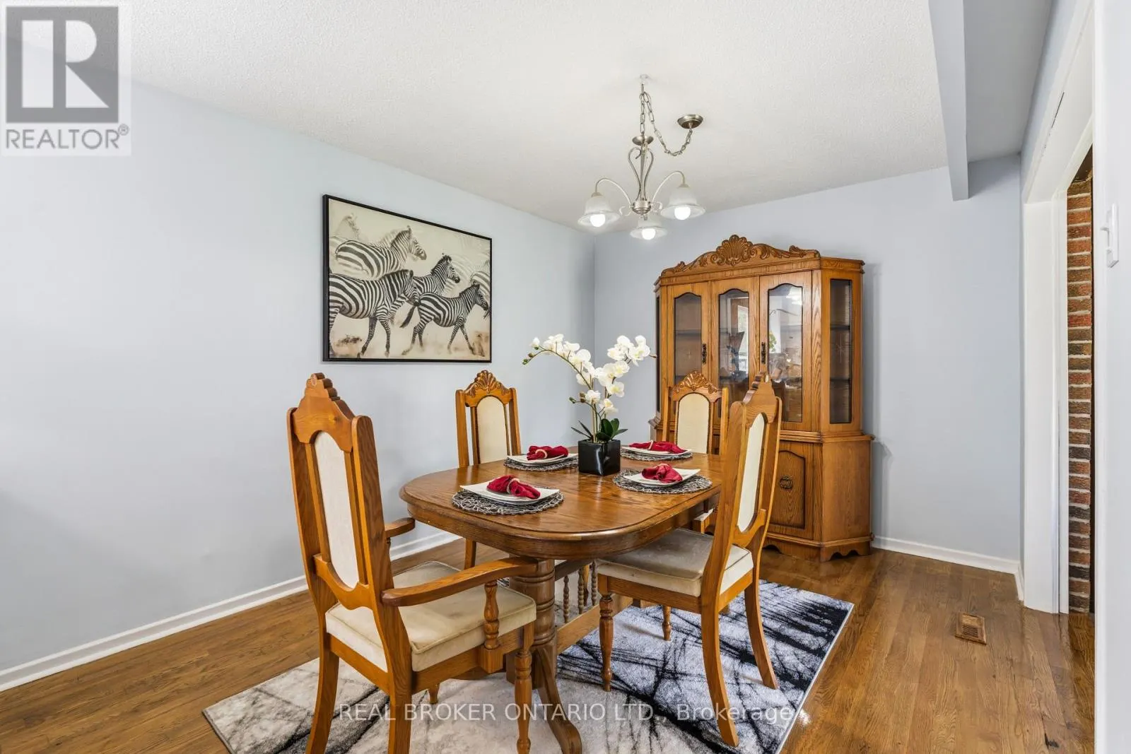 2873 INLAKE COURT