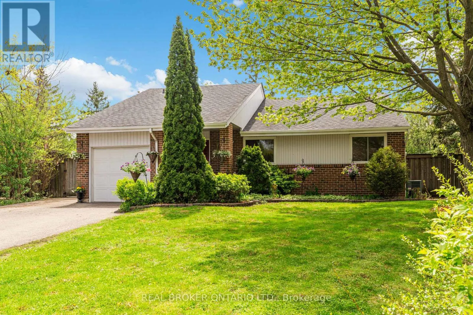 2873 INLAKE COURT