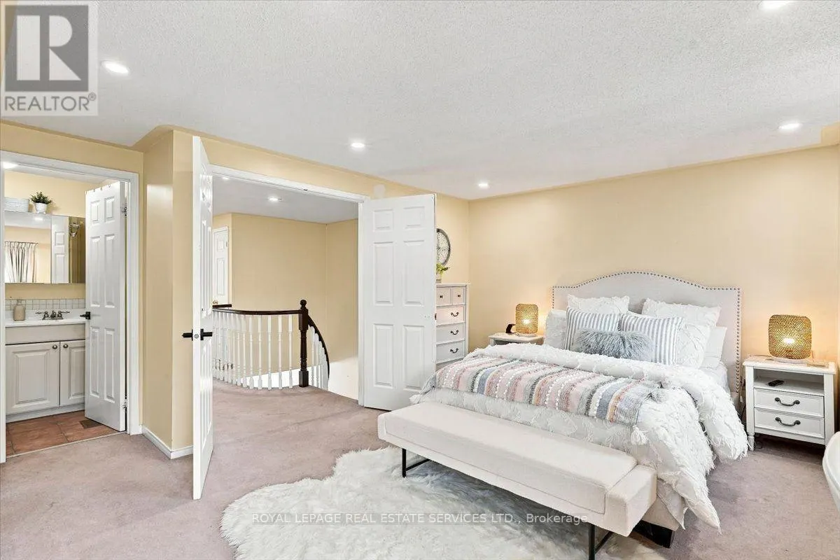 1199 LEEWOOD DRIVE