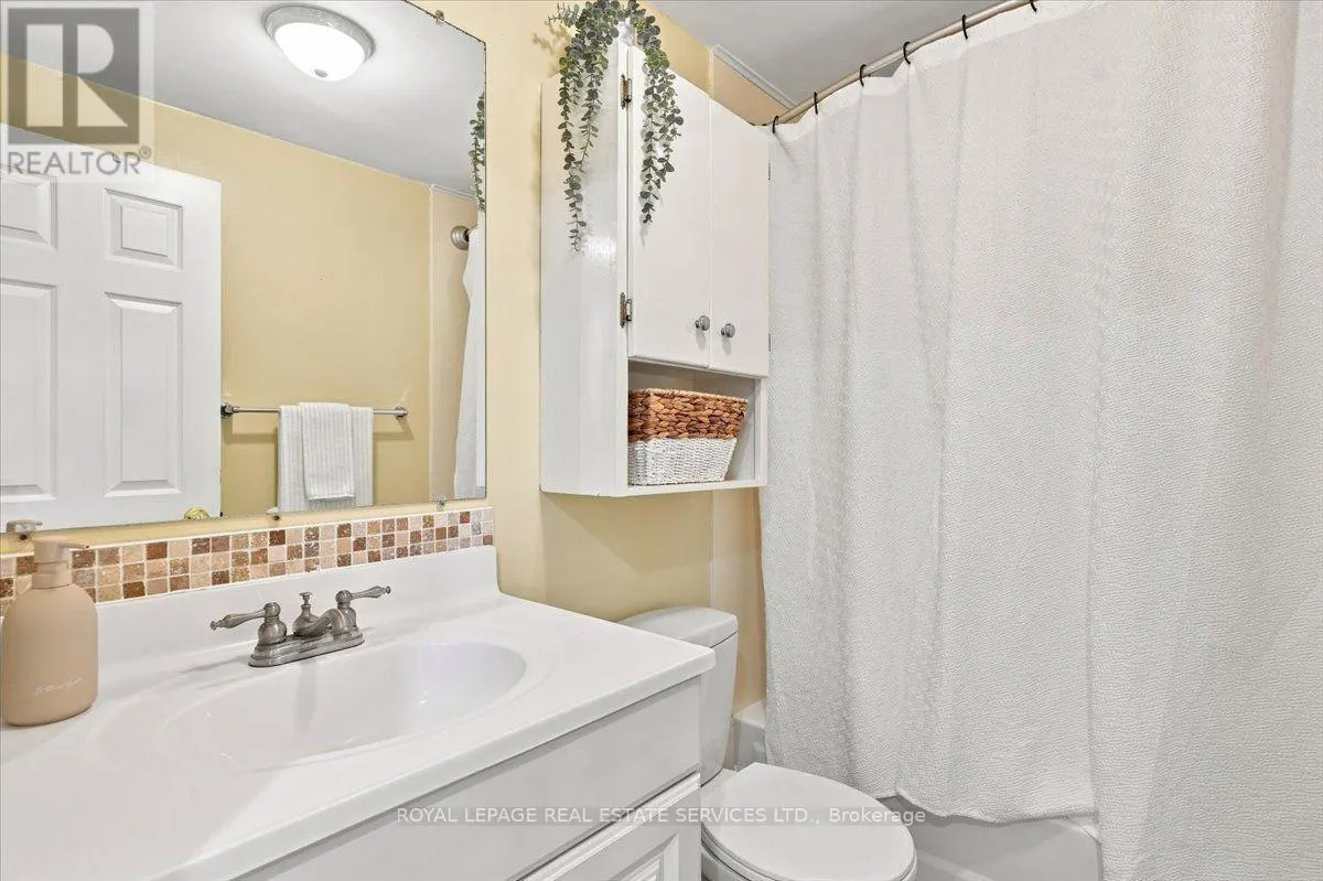 1199 LEEWOOD DRIVE