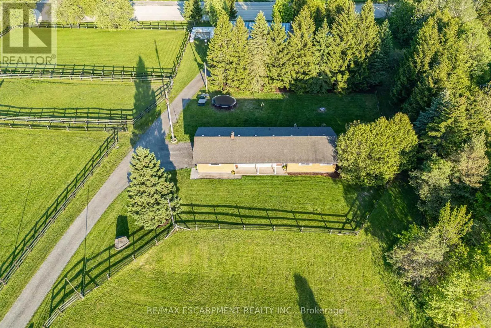1250 ARKELL ROAD