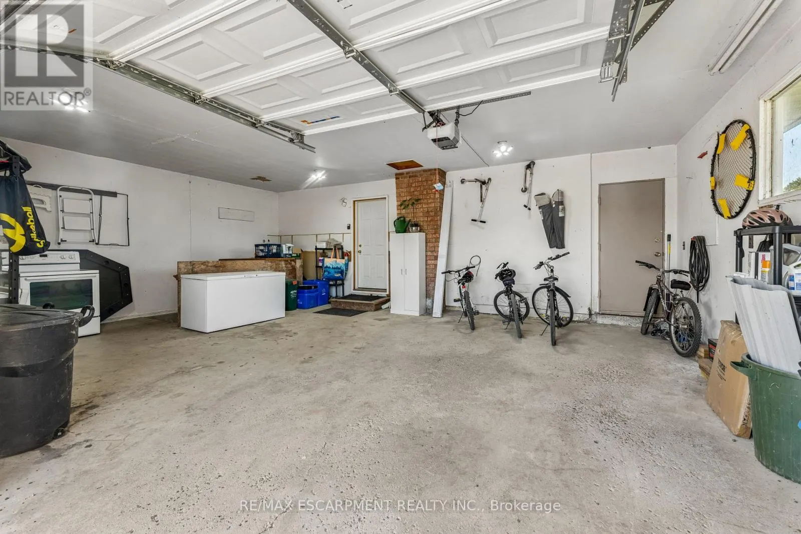 1250 ARKELL ROAD