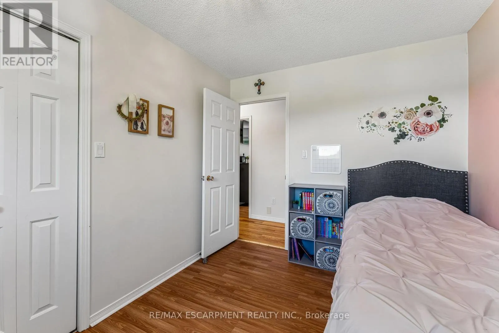 1250 ARKELL ROAD