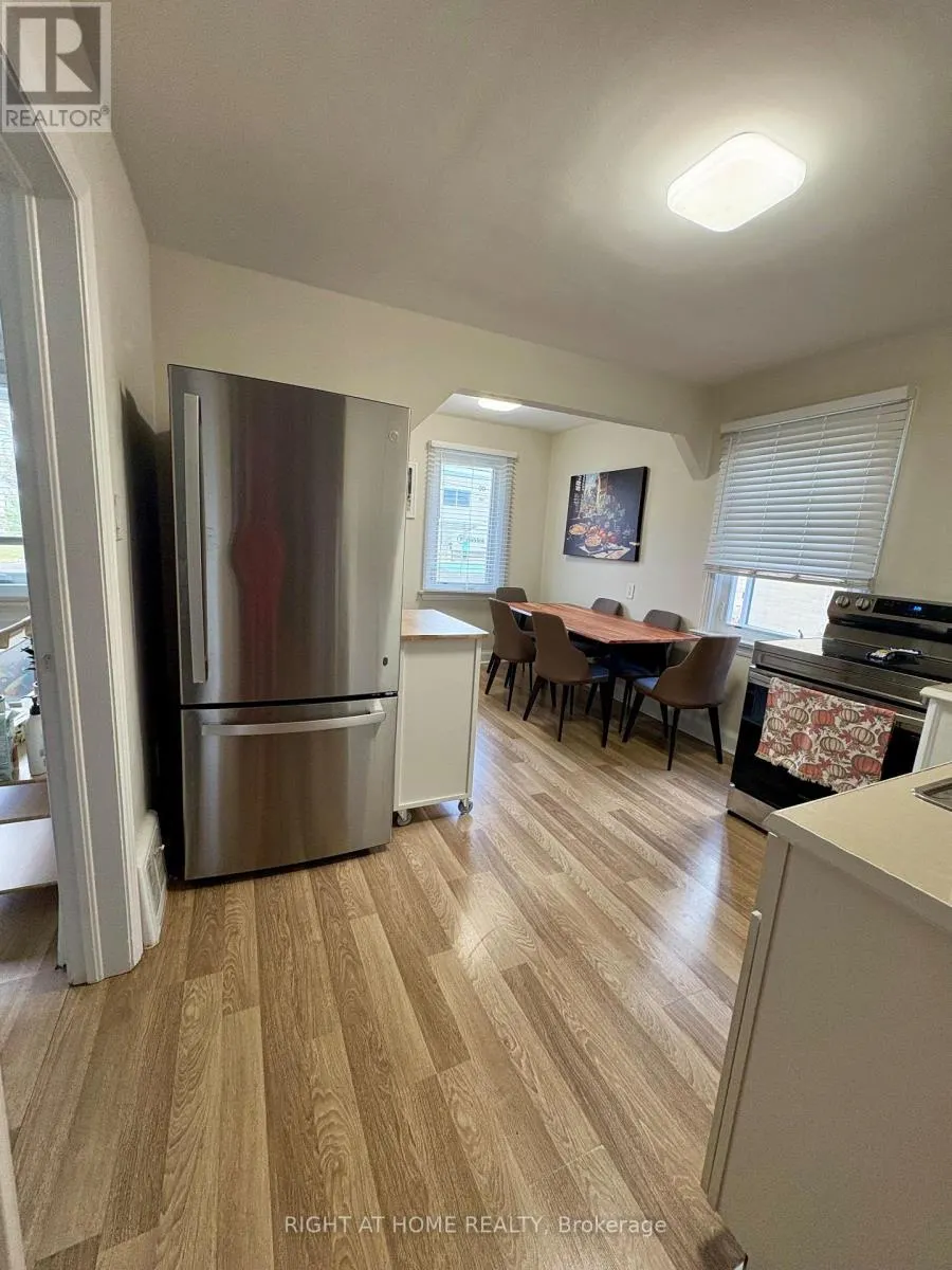 85 FLORAL PARKWAY