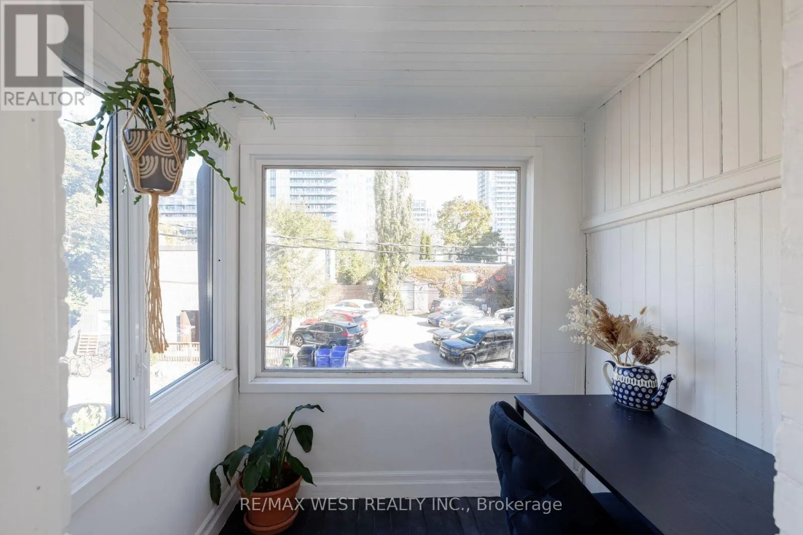 12 STRICKLAND AVENUE