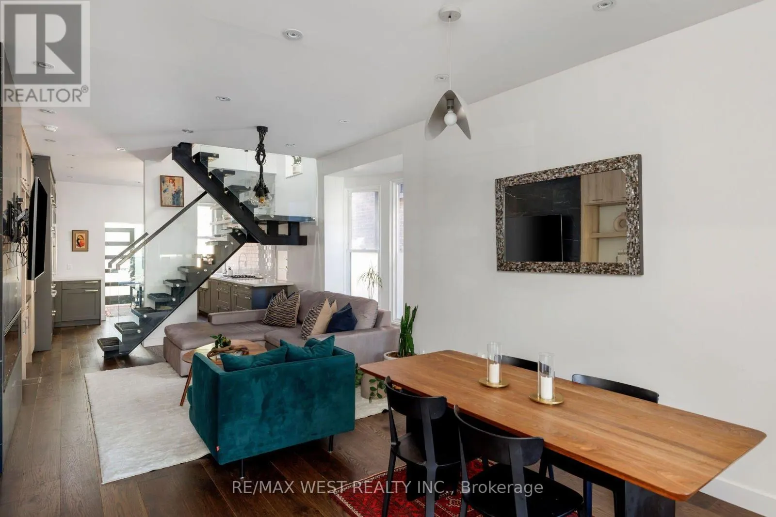 12 STRICKLAND AVENUE