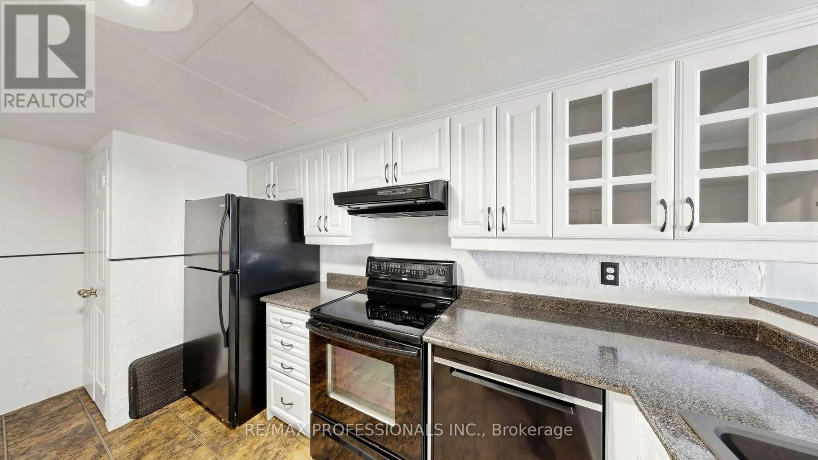 1107 - 20 CHERRYTREE DRIVE