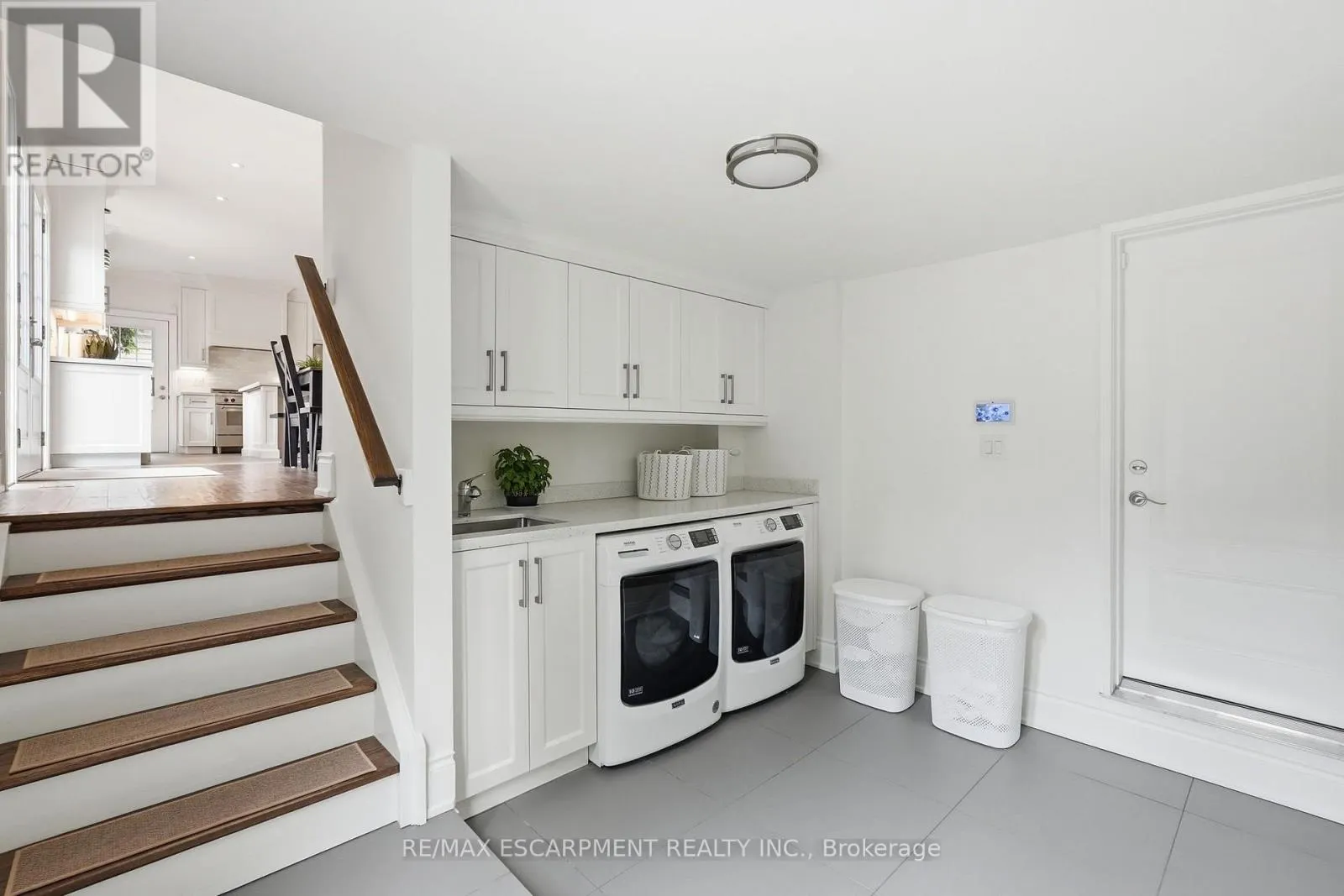 270 POPLAR DRIVE