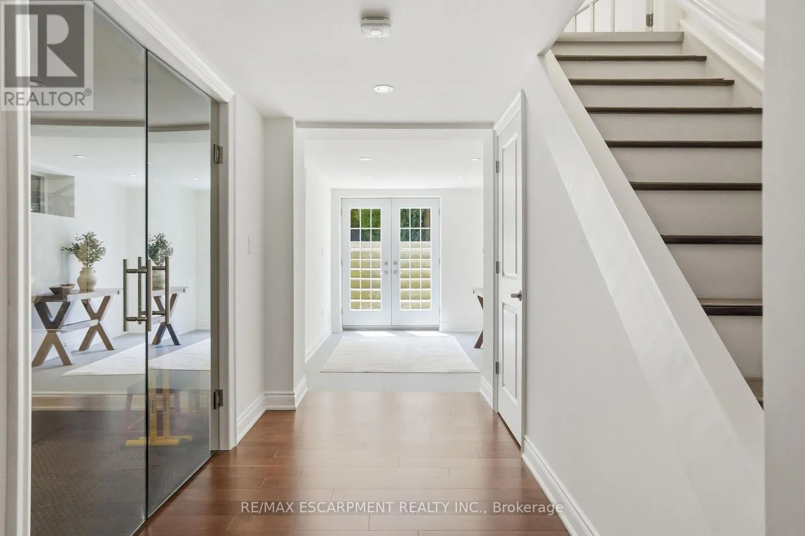 270 POPLAR DRIVE