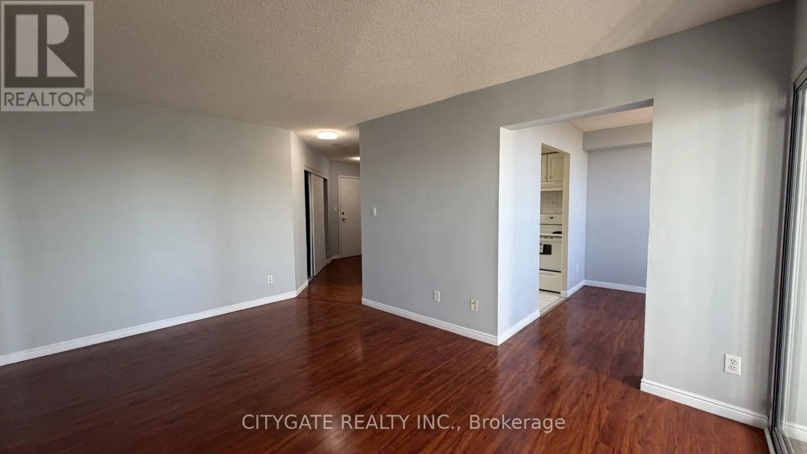 1111 - 135 HILLCREST AVENUE
