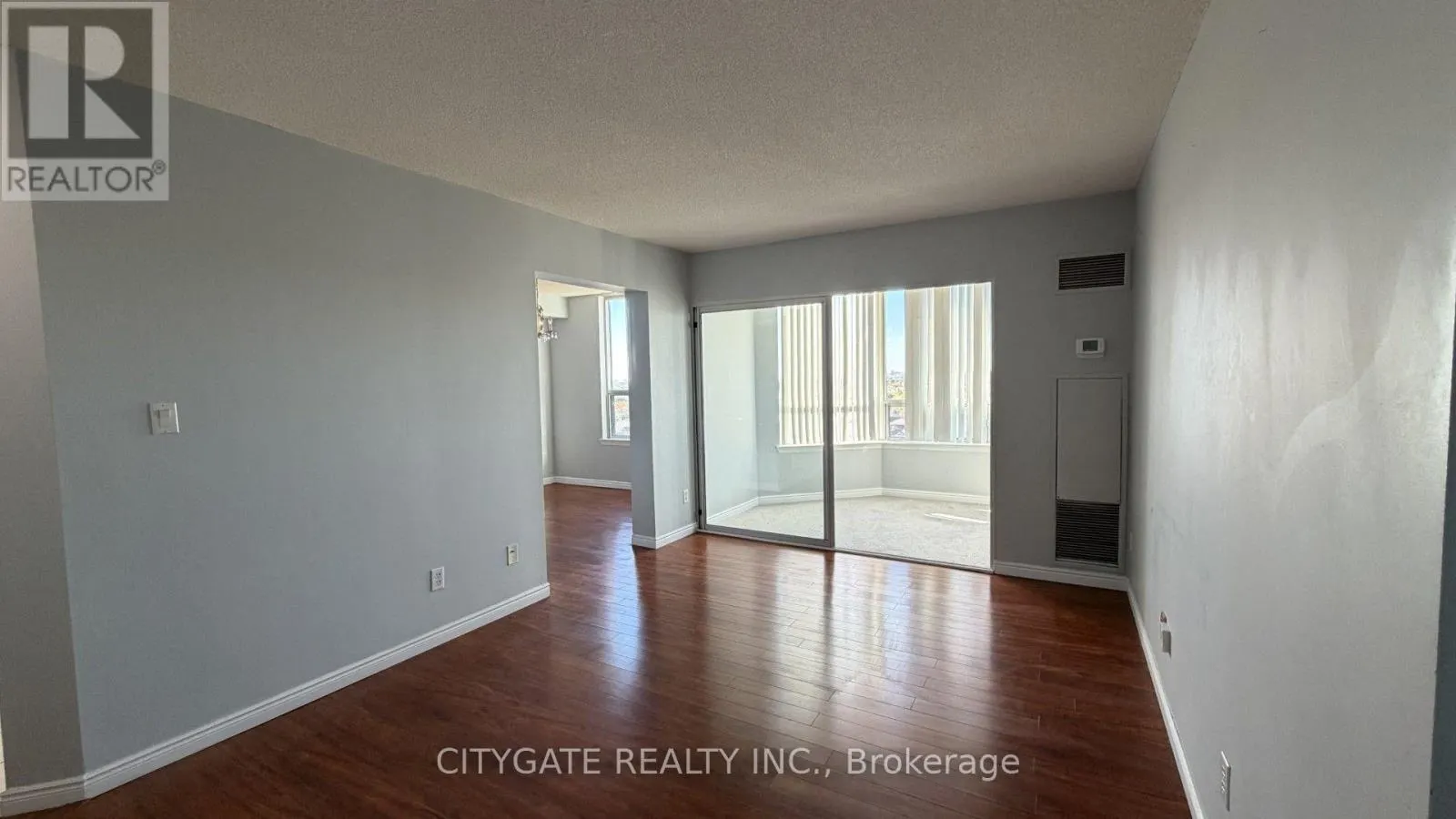 1111 - 135 HILLCREST AVENUE