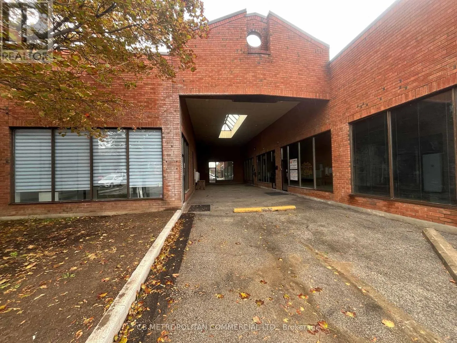32 - 5359 TIMBERLEA BOULEVARD