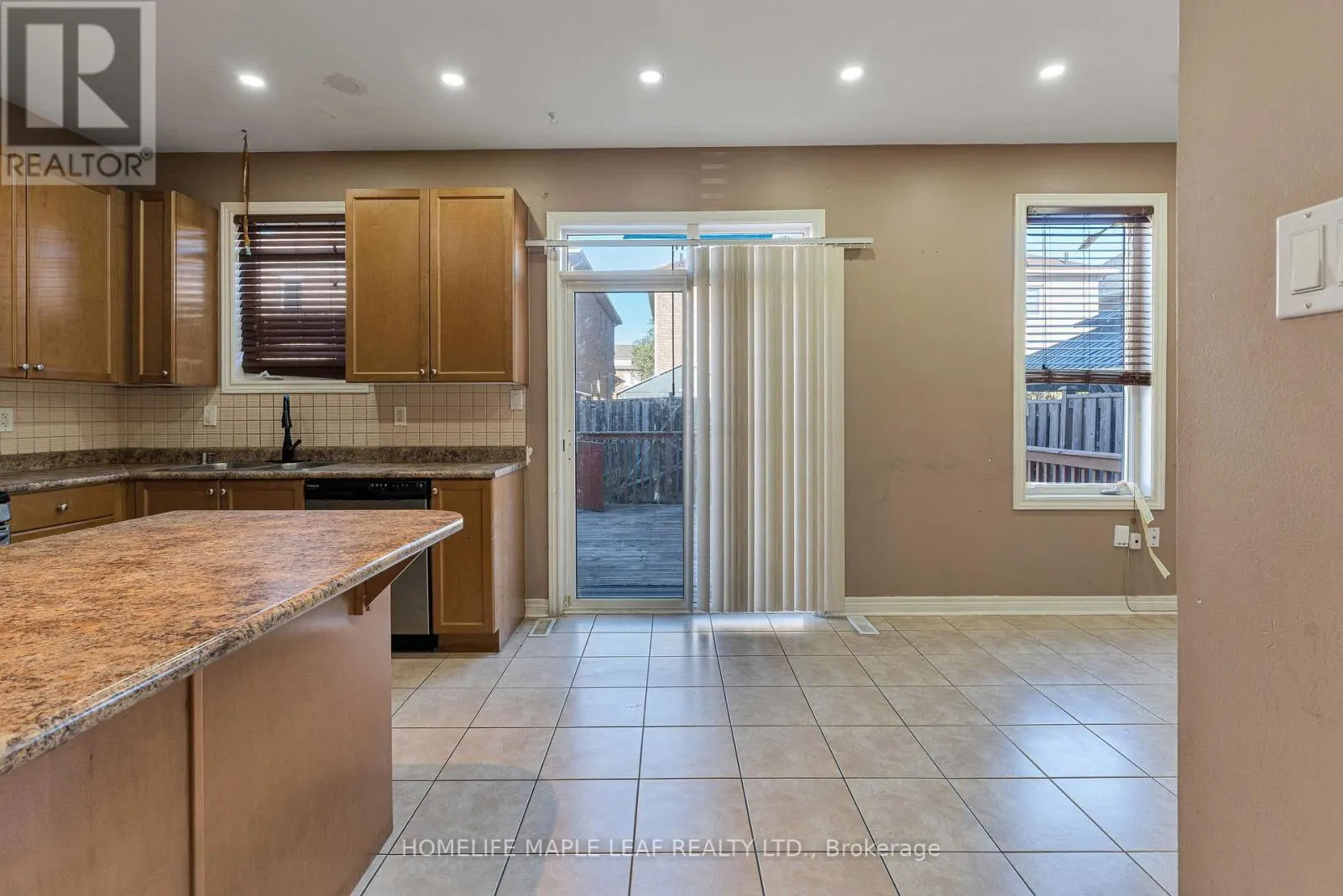 28 VINCENT STREET