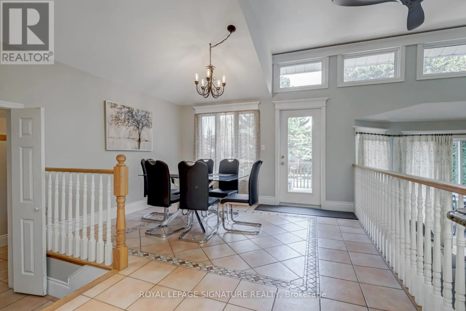 383 MAPLEHURST AVENUE