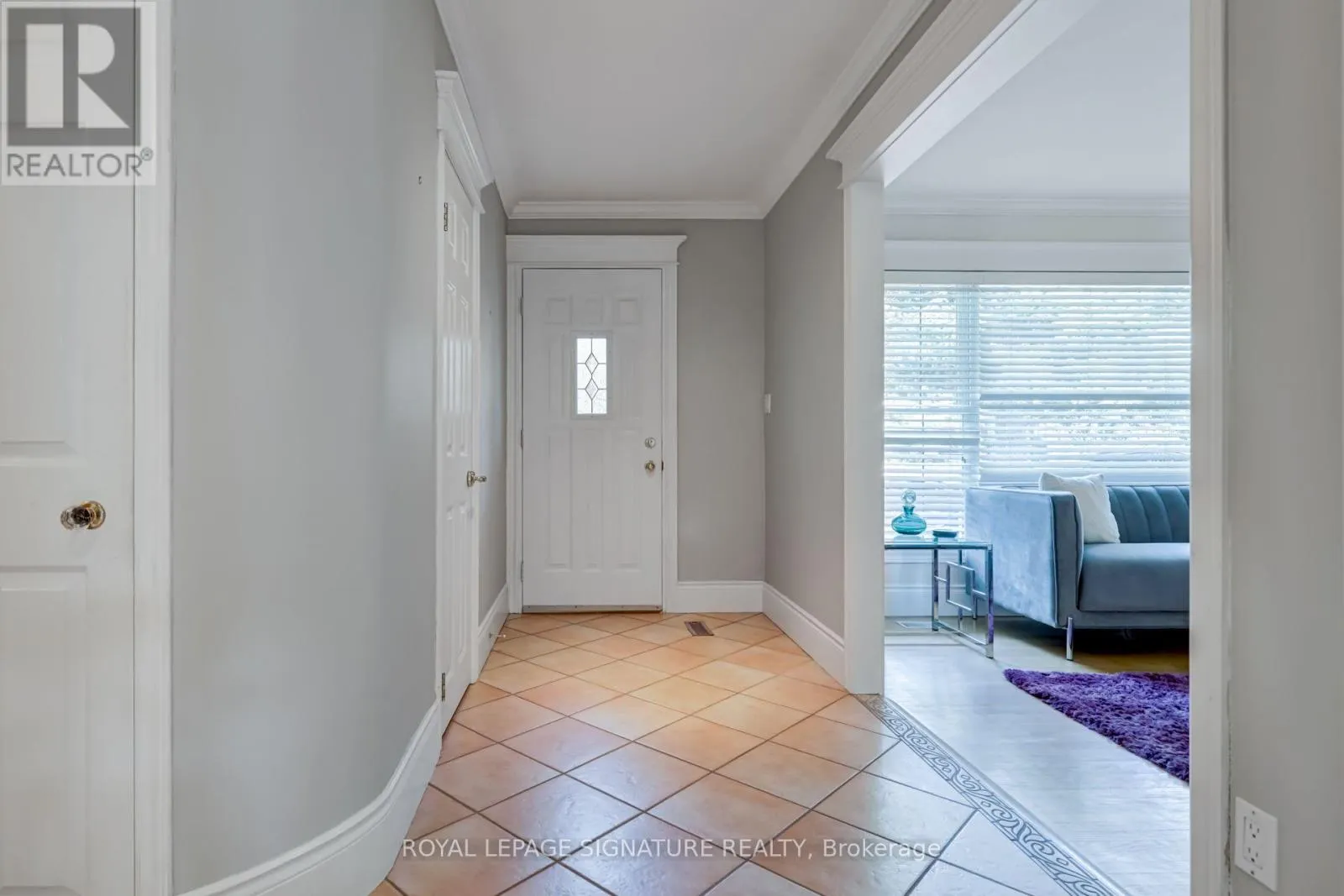 383 MAPLEHURST AVENUE