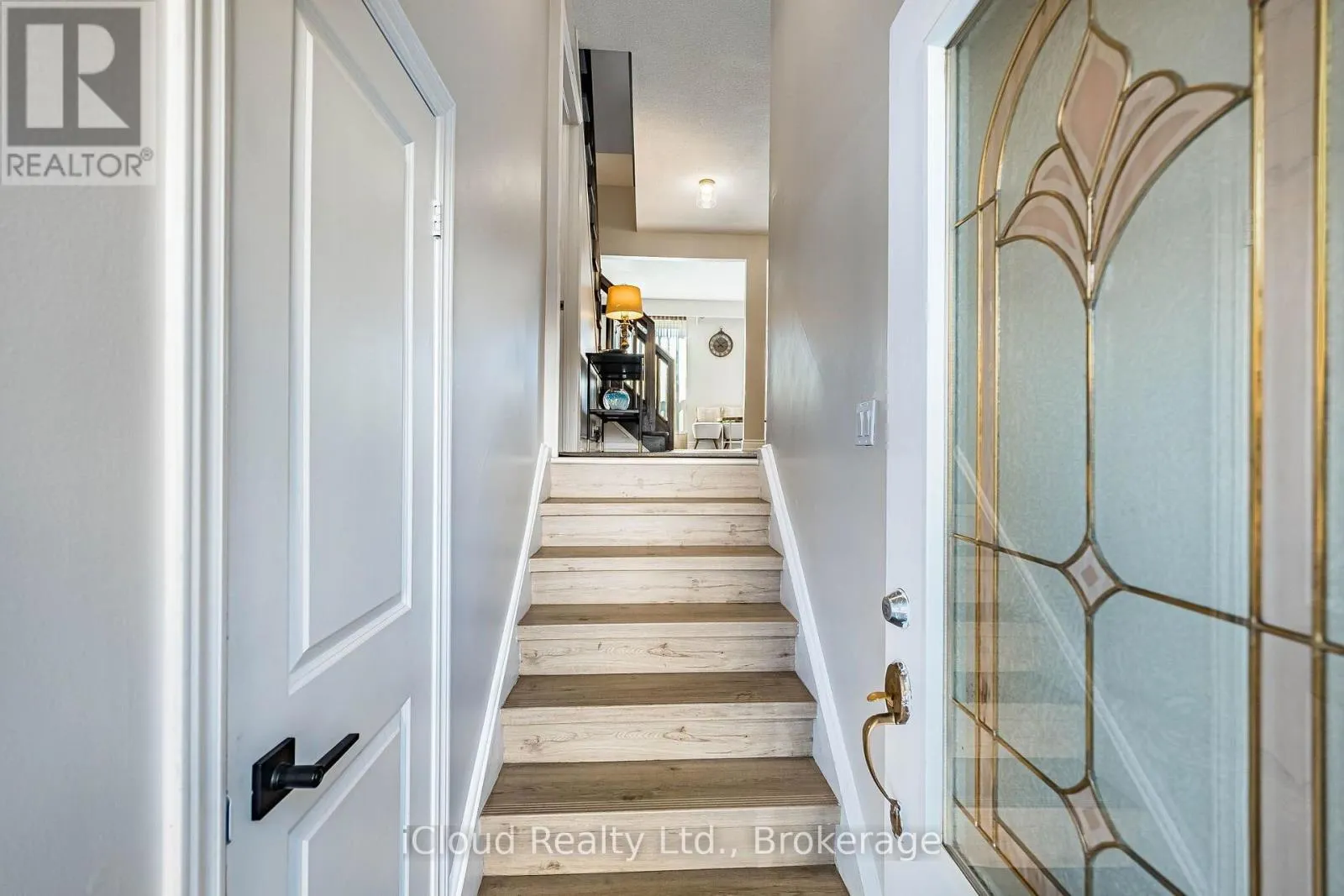 59 - 479 ONTARIO STREET N