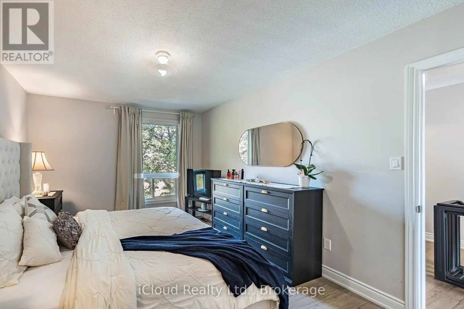 59 - 479 ONTARIO STREET N