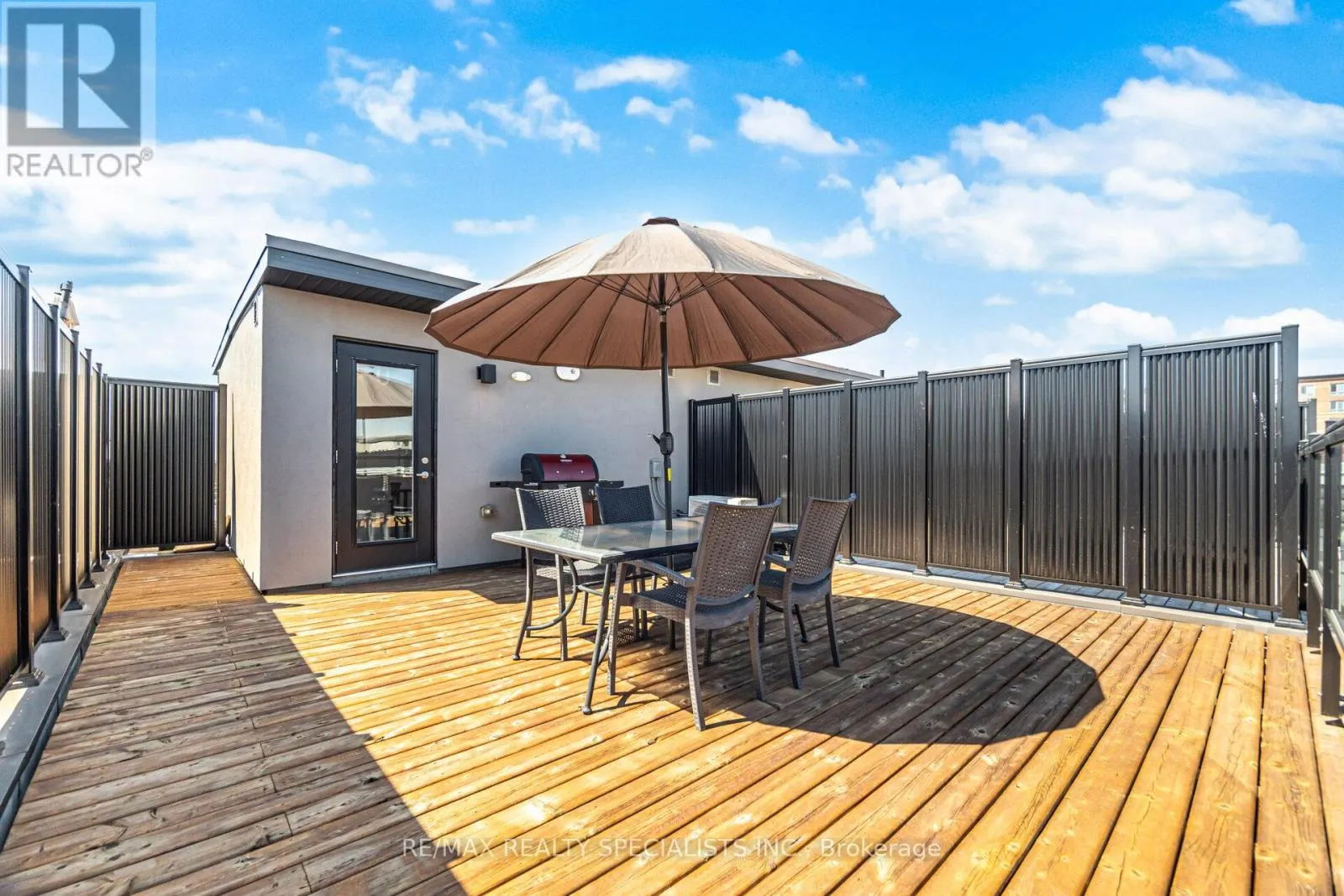 21 - 3405 RIDGEWAY DRIVE