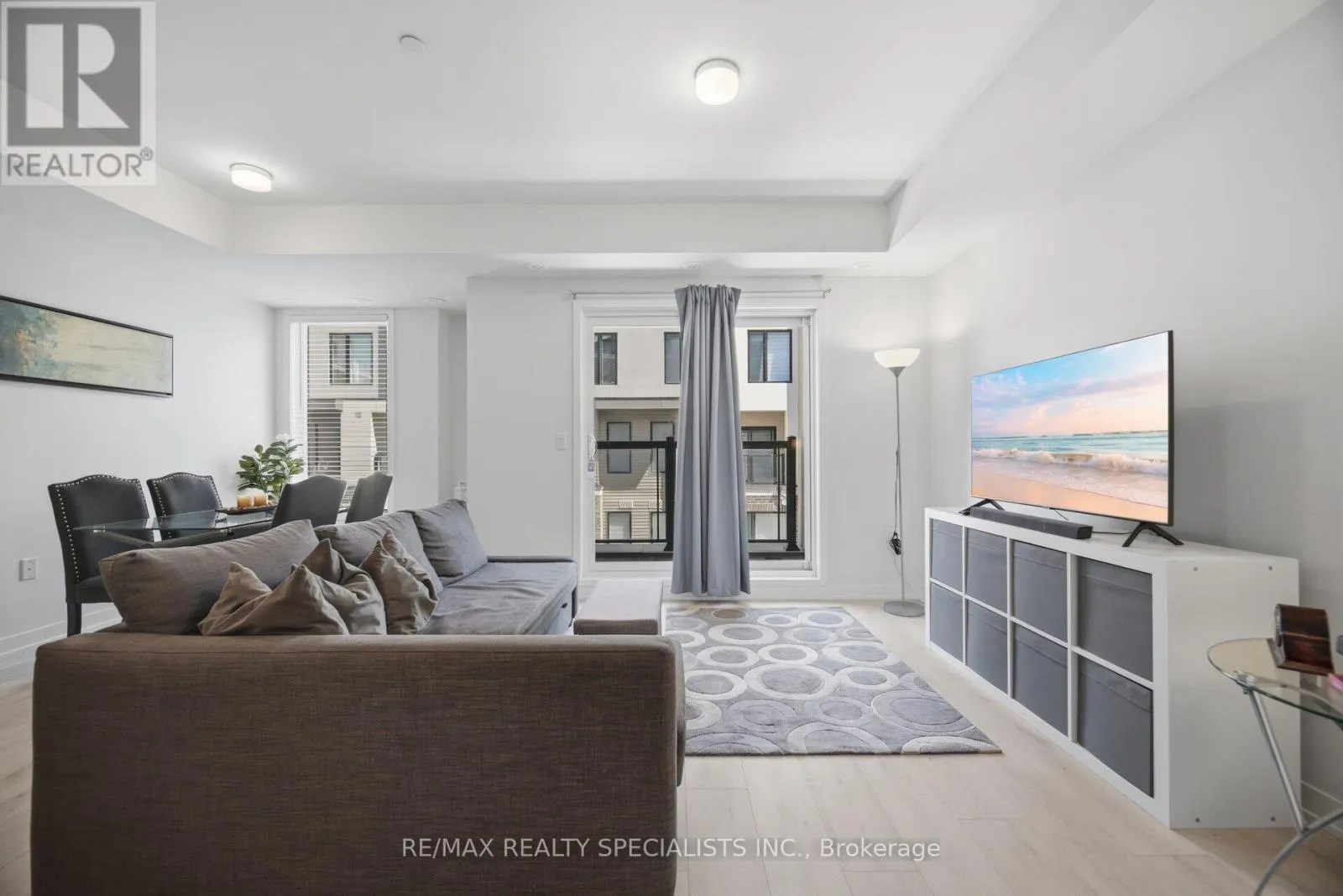 21 - 3405 RIDGEWAY DRIVE